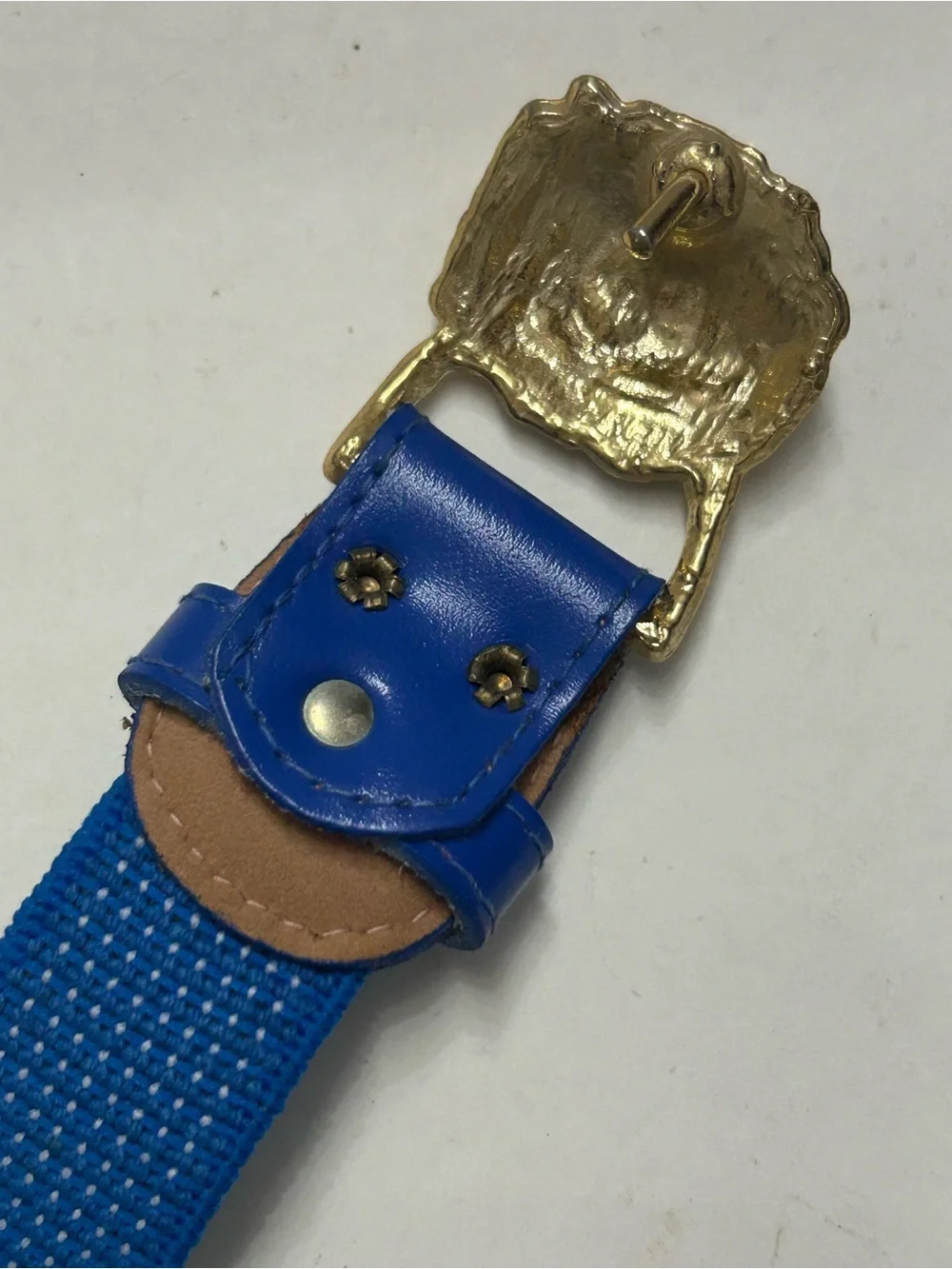 Vintage ANNE KLEIN for Calderon Blue Stretch Leather Belt Gold Lion Buckle 8491